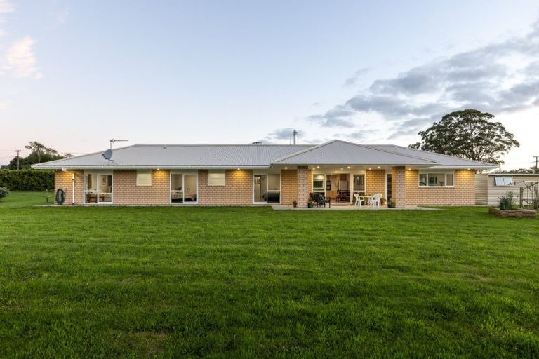 Photo of property in 429 Waitoki Road, Waitoki, Silverdale, 0994