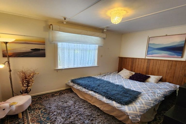 Photo of property in 30 Mark Avenue, Paparangi, Wellington, 6037