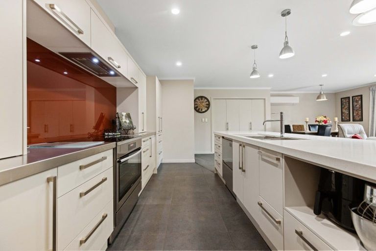 Photo of property in 18 Sunhaven Cove, Cromwell, 9310