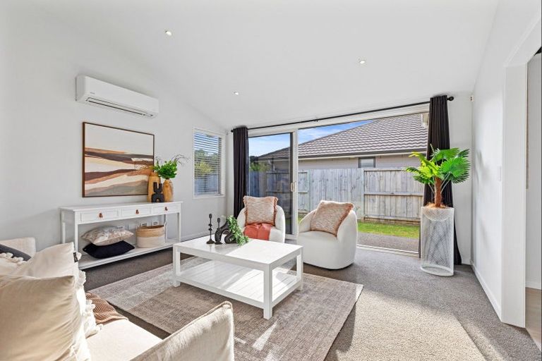 Photo of property in 63 Awatira Drive, Papamoa Beach, Papamoa, 3118