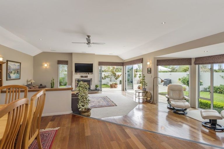 Photo of property in 24 Crombie Green, Northwood, Christchurch, 8051