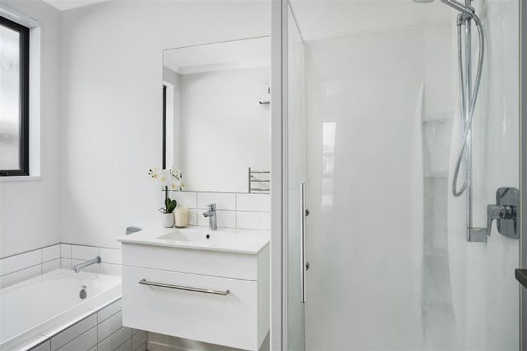 Photo of property in 14 George Square West, Wigram, Christchurch, 8025