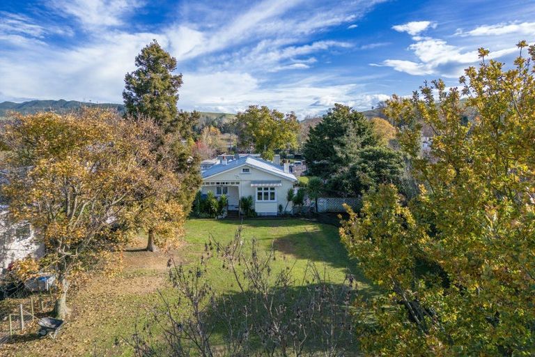 Photo of property in 38 Brogden Street, Otane, 4202