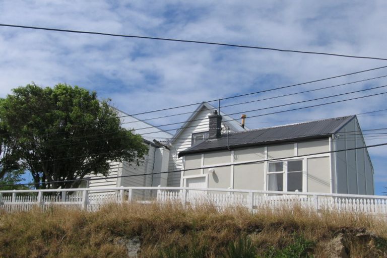 Photo of property in 5 Wright Street, Mount Cook, Wellington, 6021