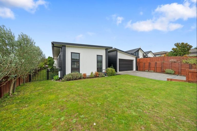 Photo of property in 51 Cyrus Street, Whalers Gate, New Plymouth, 4310