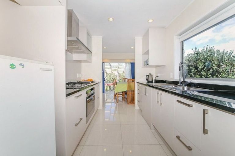 Photo of property in 147 Pigeon Mountain Road, Half Moon Bay, Auckland, 2012