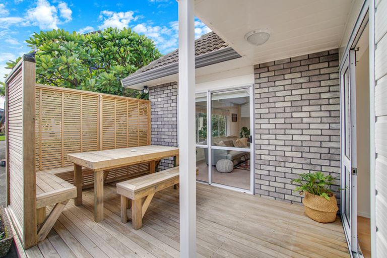 Photo of property in 2/7 Camden Place, Papatoetoe, Auckland, 2025