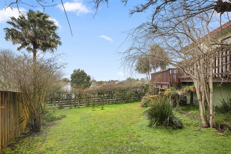 Photo of property in 69 Puriri Road, Pukekohe, 2120