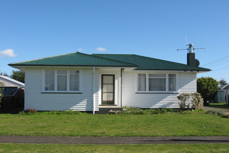 Photo of property in 11 Ferguson Street, Levin, 5510