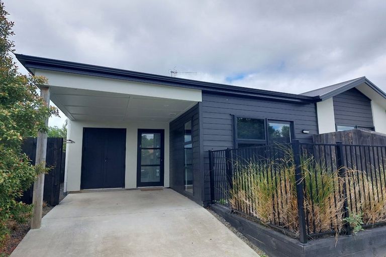 Photo of property in 152u1 Old Farm Road, Hamilton East, Hamilton, 3216