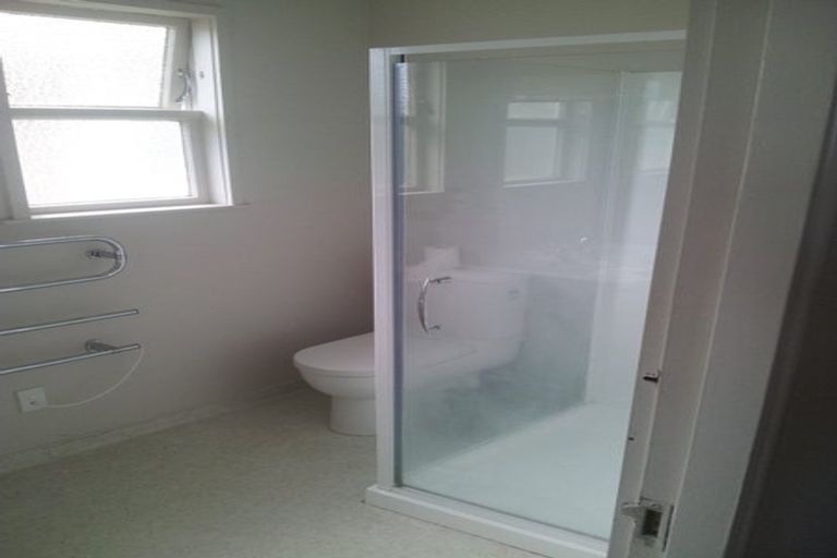 Photo of property in 32 Gardner Avenue, New Lynn, Auckland, 0600