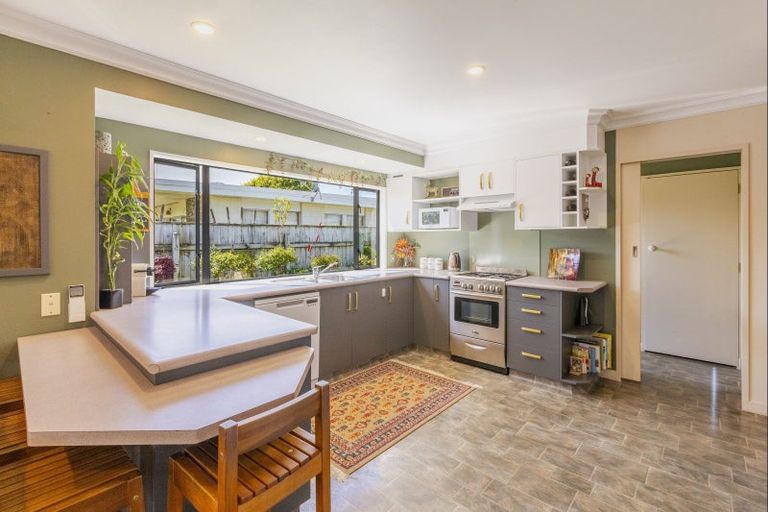 Photo of property in 2/38 Elbourne Street, Taradale, Napier, 4112