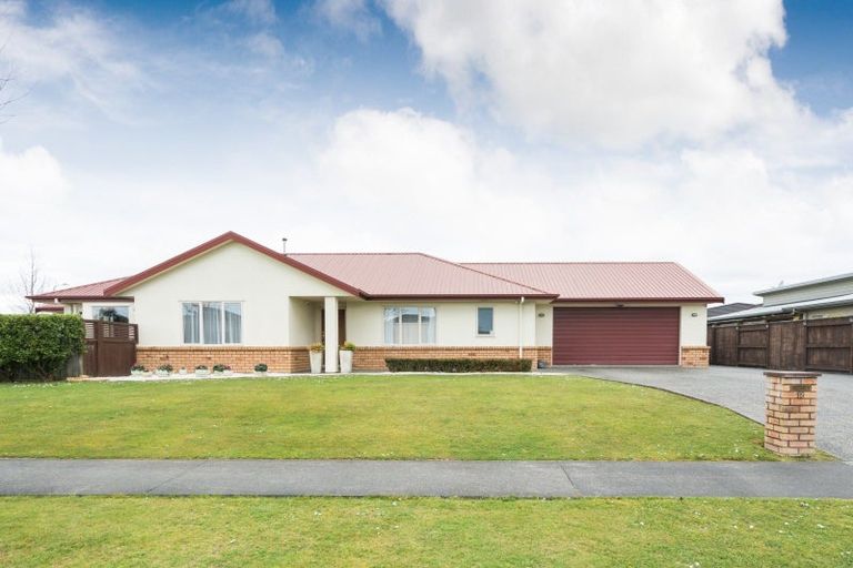 Photo of property in 19 Branigan Parade, Kelvin Grove, Palmerston North, 4414