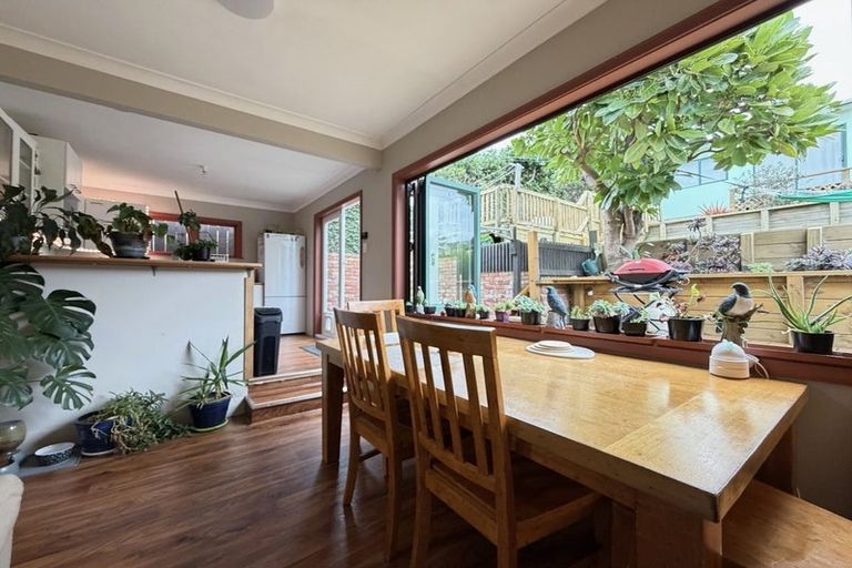 Photo of property in 12 Tirangi Road, Rongotai, Wellington, 6022