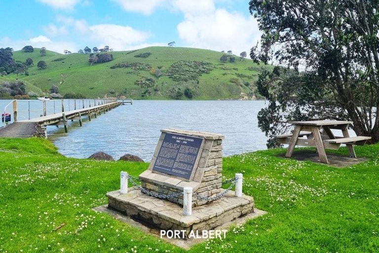 Photo of property in 111 Wharf Road, Port Albert, Wellsford, 0973