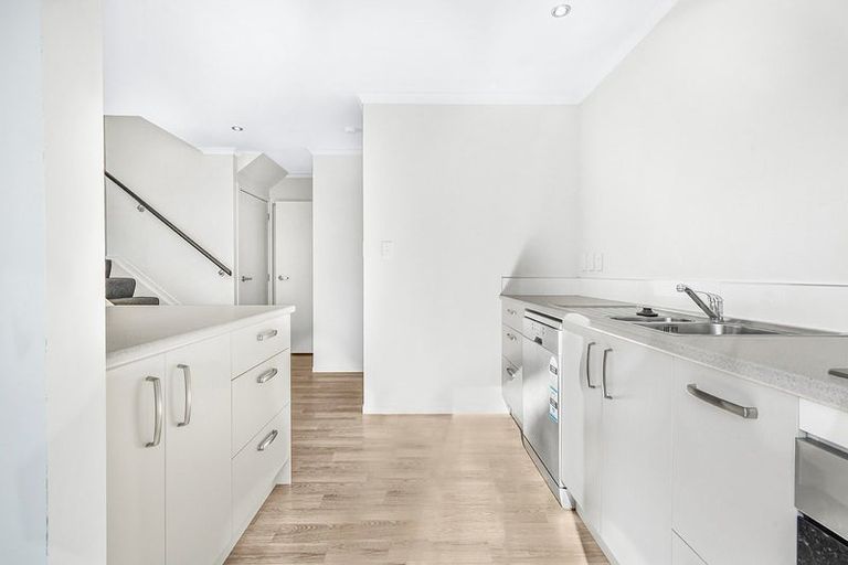 Photo of property in 10/3 Korimako Street, Frankton, Hamilton, 3204