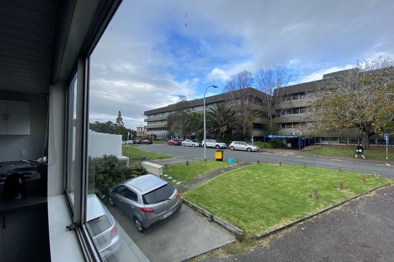 Photo of property in 7/37 Mclean Street, Tauranga, 3110