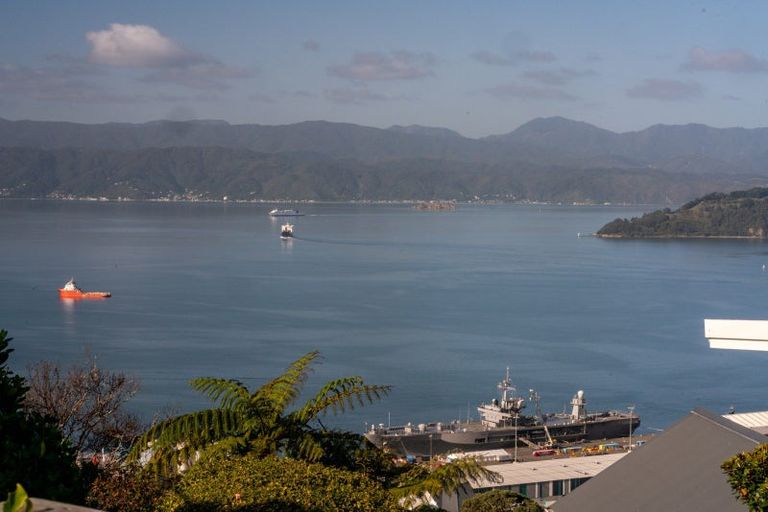 Photo of property in 32 Wade Street, Wadestown, Wellington, 6012