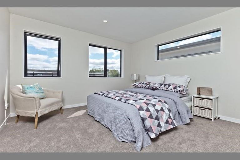 Photo of property in 47 Greenfinch Road, Hobsonville, Auckland, 0616