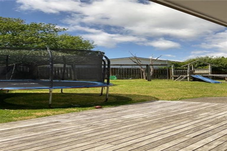 Photo of property in 114 Moore Street, Howick, Auckland, 2014