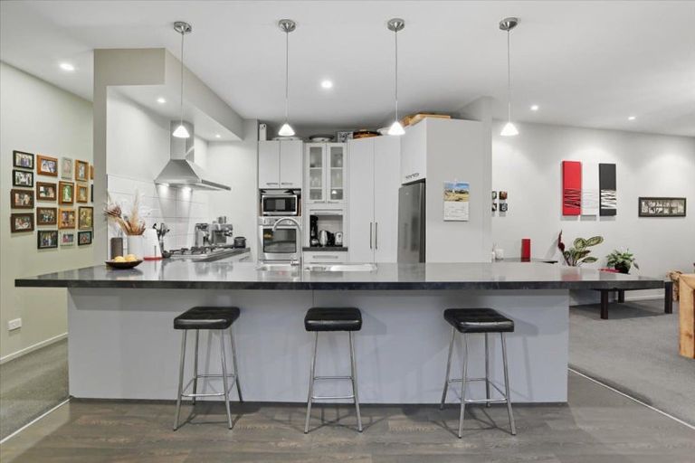 Photo of property in 21c Bradley Avenue, Pyes Pa, Tauranga, 3112