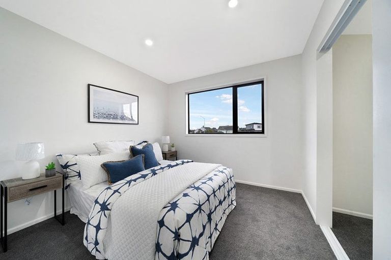 Photo of property in 6/1 Waters Place, New Lynn, Auckland, 0600