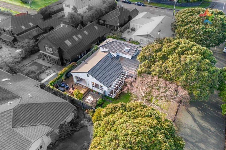 Photo of property in 27 Hinau Street, Woburn, Lower Hutt, 5010