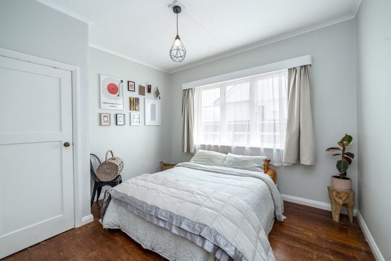 Photo of property in 13 Mcgregor Crescent, Masterton, 5810