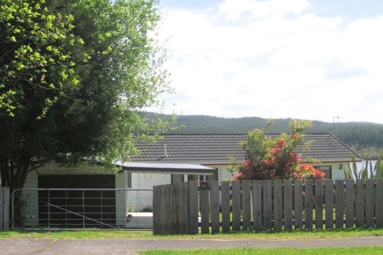 Photo of property in 32 Korari Crescent, Mangakino, 3421