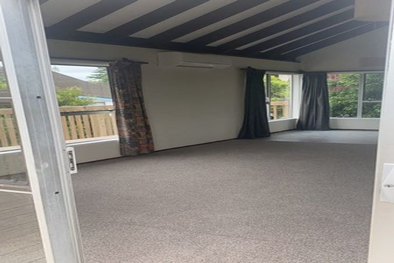 Photo of property in 2/3 Northwick Place, Hillcrest, Auckland, 0627