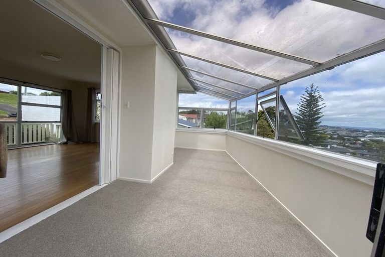 Photo of property in 604 East Coast Road, Pinehill, Auckland, 0630