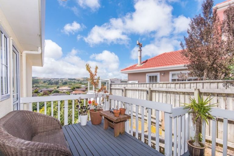 Photo of property in 153 Westchester Drive, Churton Park, Wellington, 6037