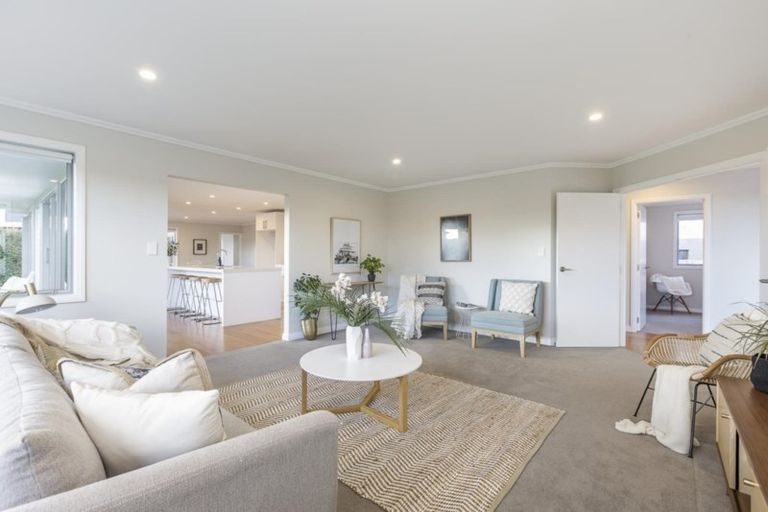 Photo of property in 97 Kaipara Portage Road, Riverhead, 0820