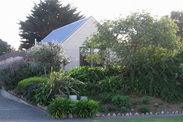 Photo of property in 197b Tutere Street, Waikanae Beach, Waikanae, 5036