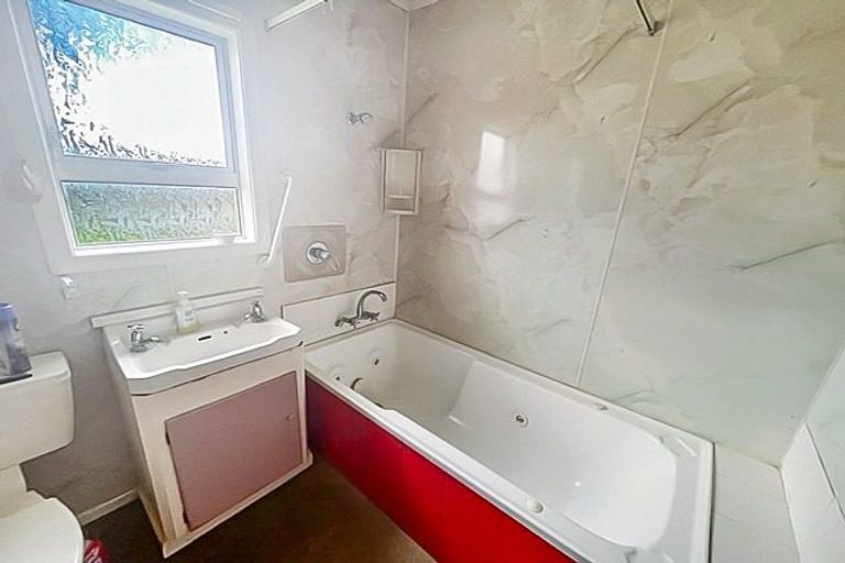 Photo of property in 15a Cramond Street, Tokoroa, 3420