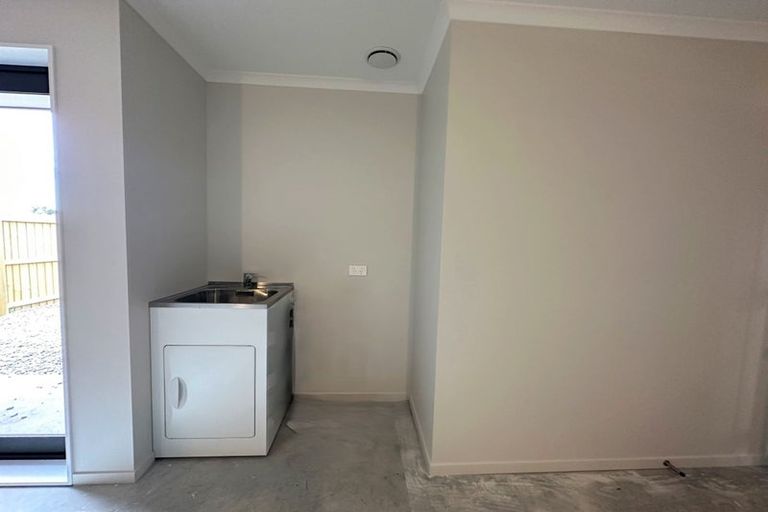 Photo of property in 19 Salkeld Place, Woodend, 7610