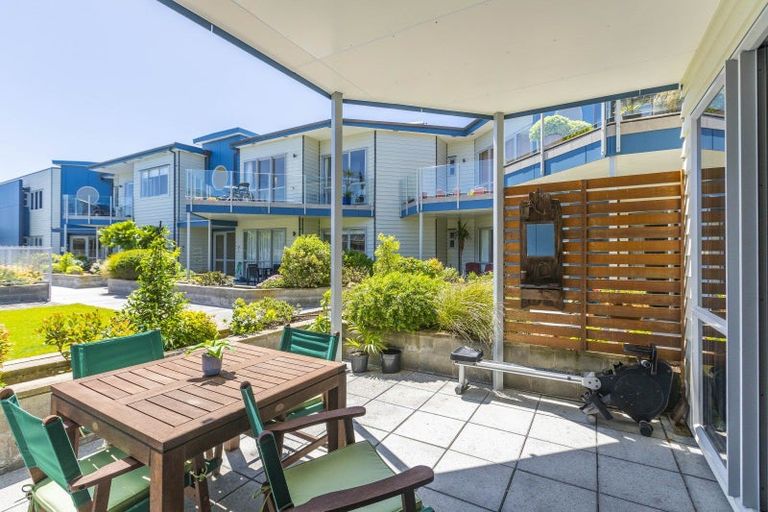 Photo of property in 4-u7 Seaview Road, Paraparaumu Beach, Paraparaumu, 5032
