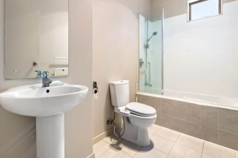 Photo of property in 1 Concepts Way, Flat Bush, Auckland, 2019