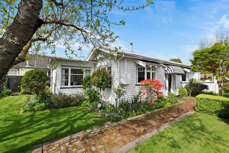 Photo of property in 108 Knowles Street, St Albans, Christchurch, 8052