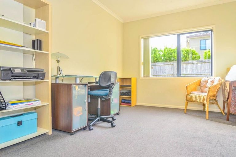 Photo of property in 99 Kyle Road, Greenhithe, Auckland, 0632