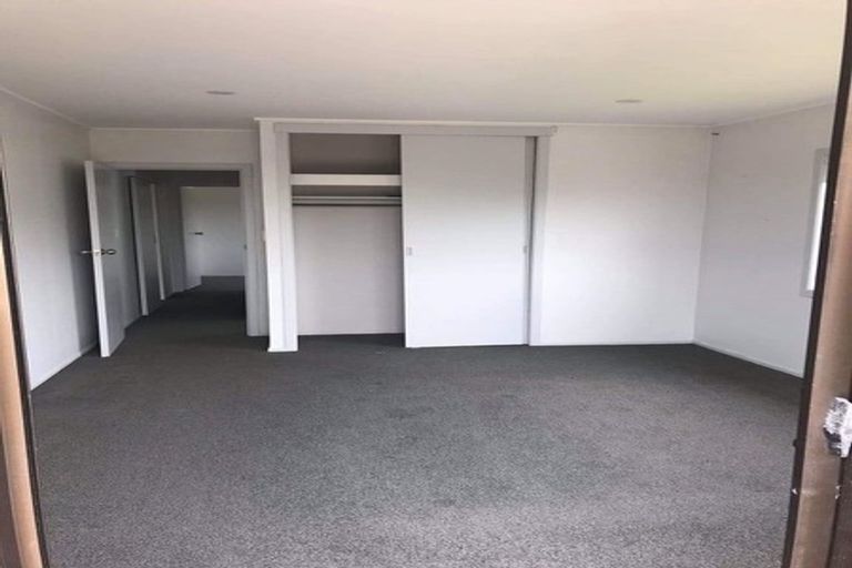 Photo of property in 5 Holiday Road, Stanmore Bay, Whangaparaoa, 0932