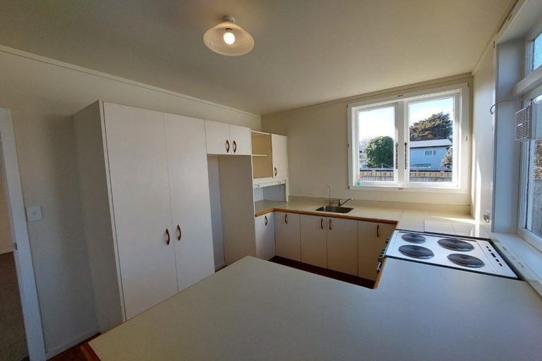 Photo of property in 44a Collins Street, Hawera, 4610