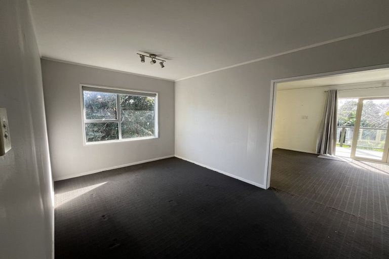 Photo of property in 50 Colwill Road, Massey, Auckland, 0614