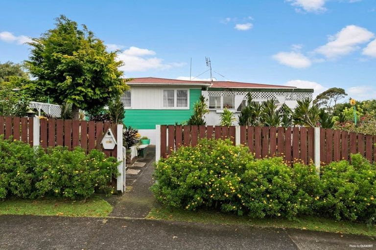 Photo of property in 16 Frangipani Avenue, Manurewa, Auckland, 2102