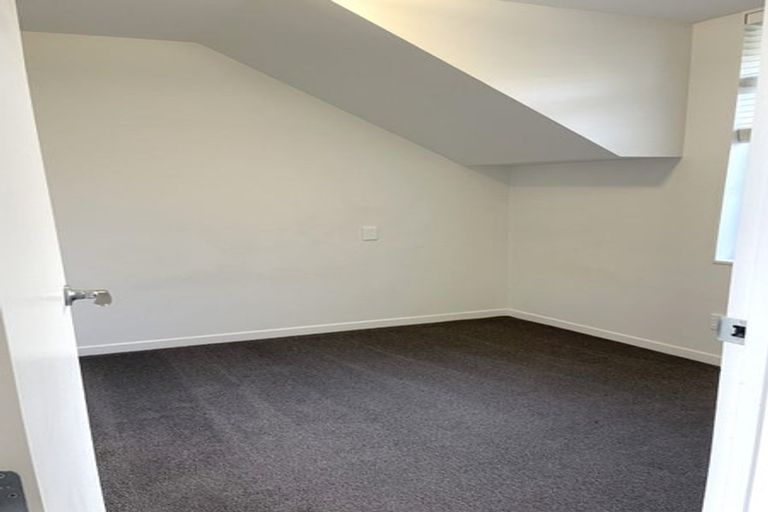 Photo of property in 3 Bickerton Way, Flat Bush, Auckland, 2019