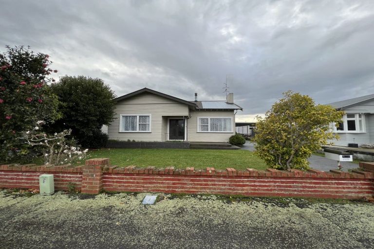 Photo of property in 121 Heretaunga Street, Palmerston North, 4414