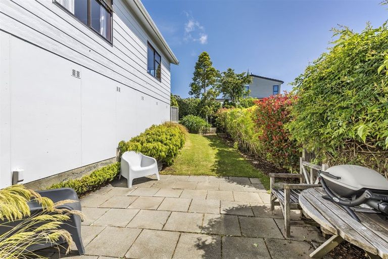Photo of property in 22 Mercury Way, Whitby, Porirua, 5024