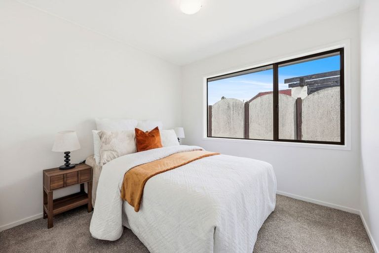 Photo of property in 178 Prince Regent Drive, Farm Cove, Auckland, 2012