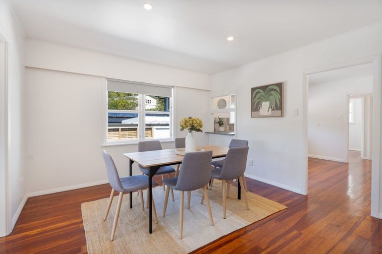 Photo of property in 64 Helston Road, Paparangi, Wellington, 6037