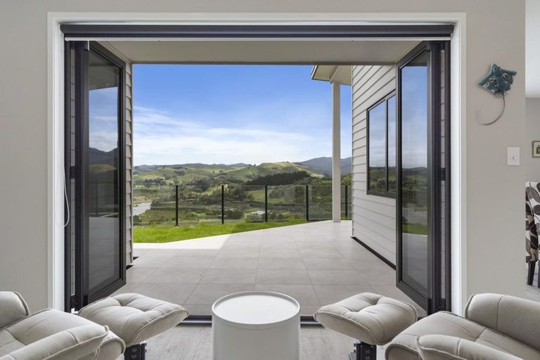 Photo of property in 21 Manatu Close, Whangamata, 3691